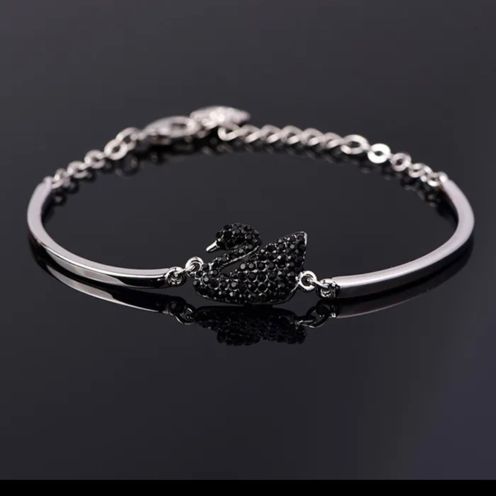 swan bangle